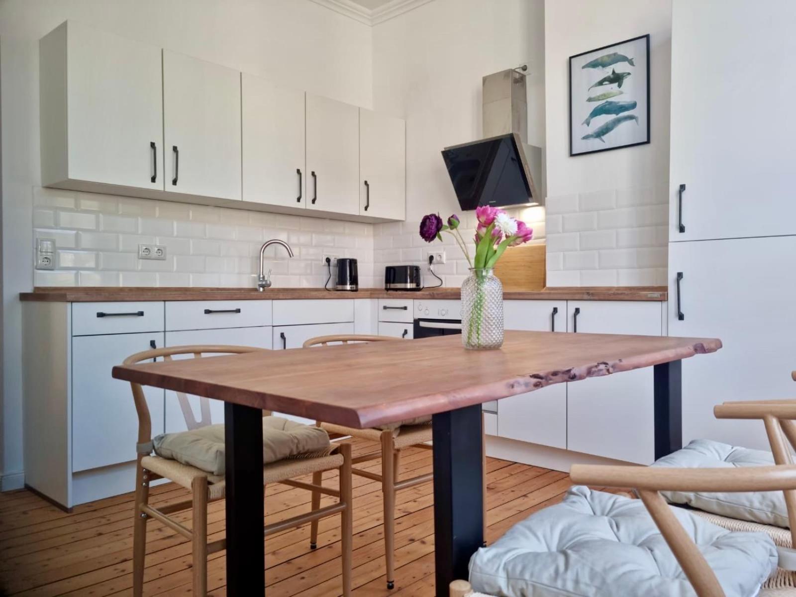 Hoegemann Apartment *